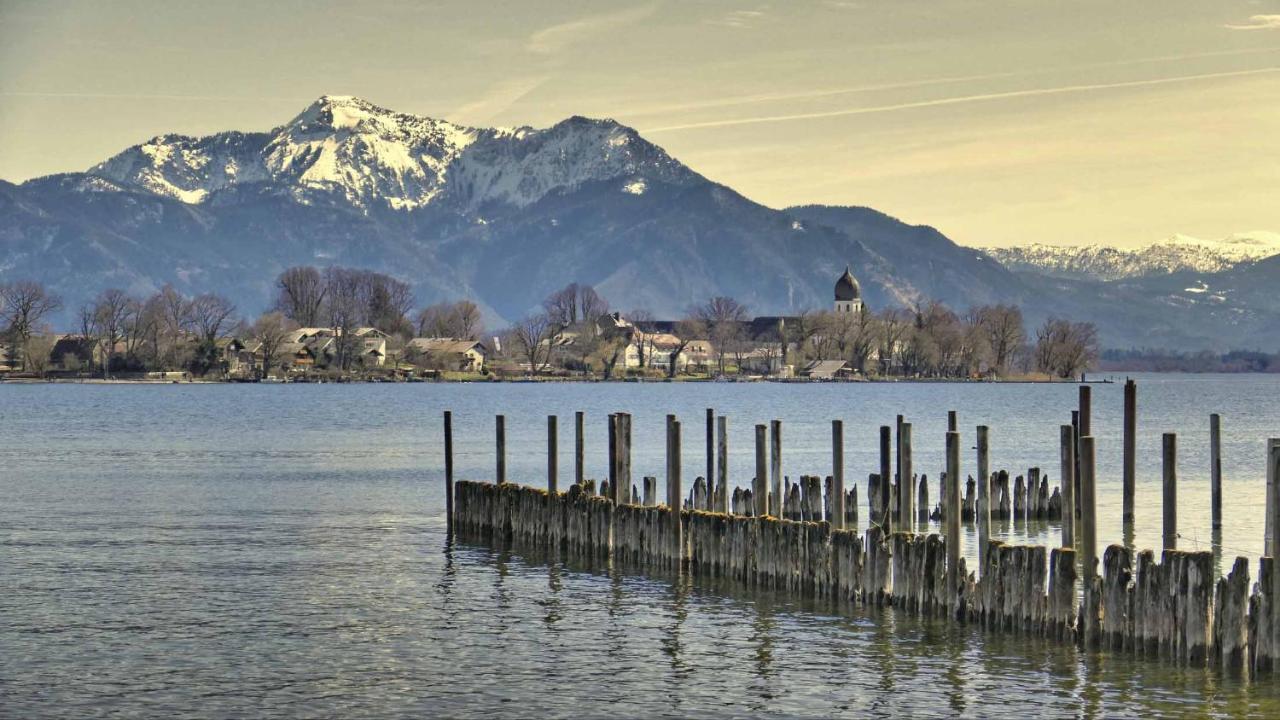 Lieblingseck Nachhaltige 5 Sterne Ferienwohnung Direkt Am Chiemsee 크슈타트 암 힘제 외부 사진